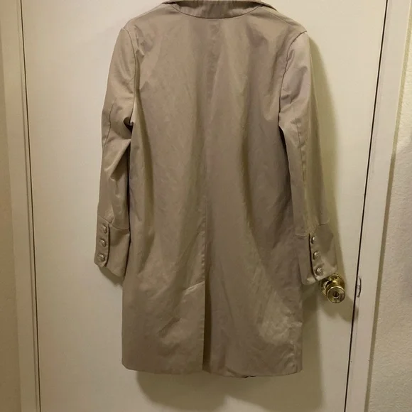 Dana Buchman military coat in a size MEDIUM - Picture 3 of 3